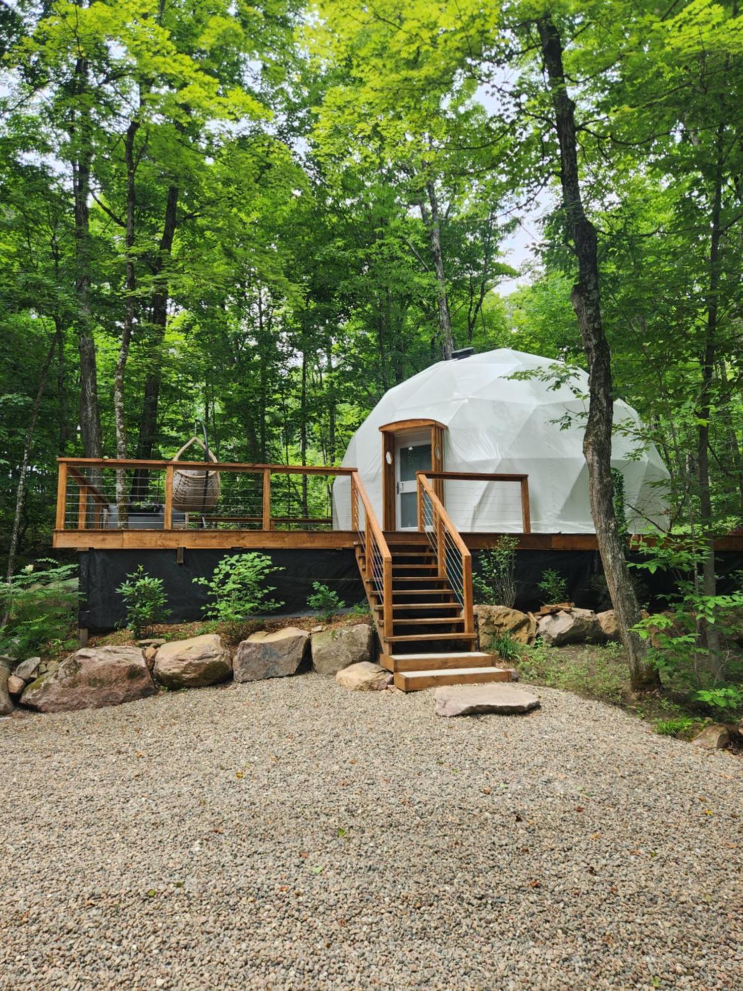 Dome Le Rocher Brownsburg Exterior foto